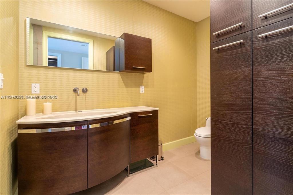 LAUDERDALE BEACH EXT UNIT - Residential