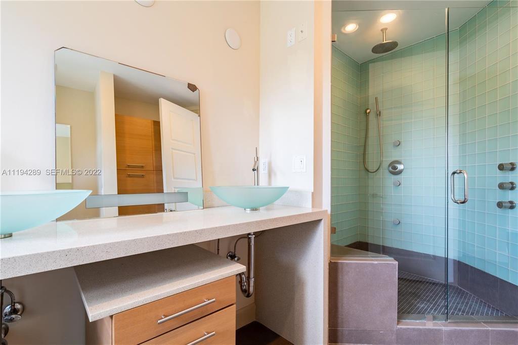 LAUDERDALE BEACH EXT UNIT - Residential