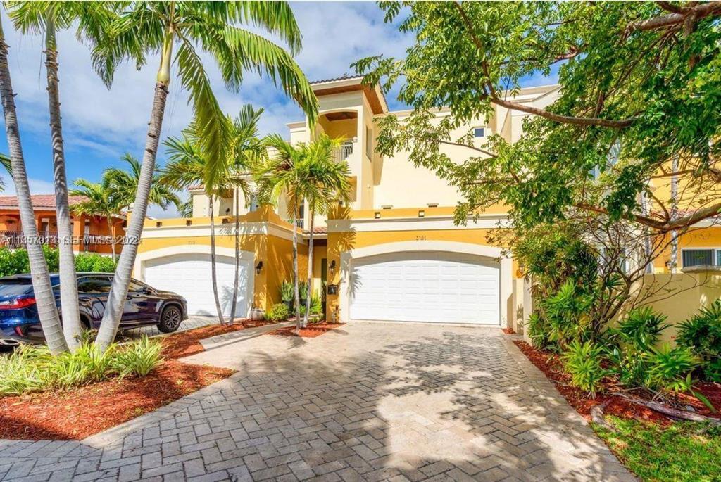 LAUDERDALE BEACH EXT UNIT - Residential
