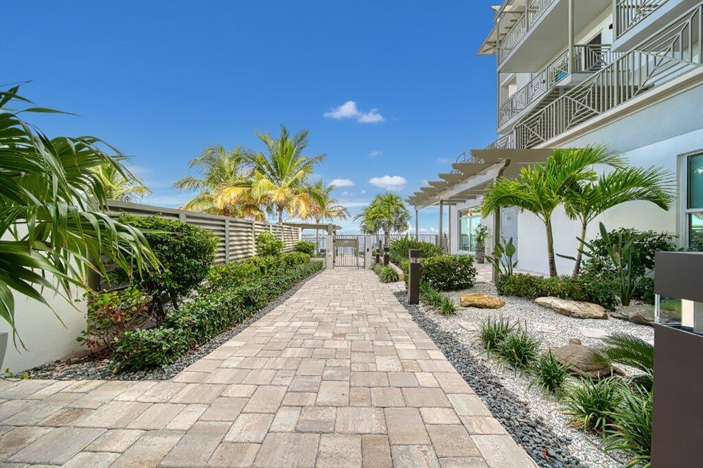 SAILFISH COVE CONDOMINIUM - Residential
