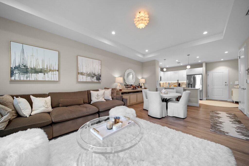 SAILFISH COVE CONDOMINIUM - Residential