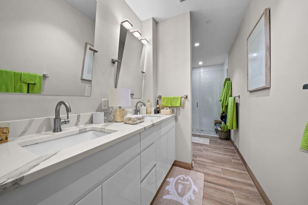 SAILFISH COVE CONDOMINIUM - Residential