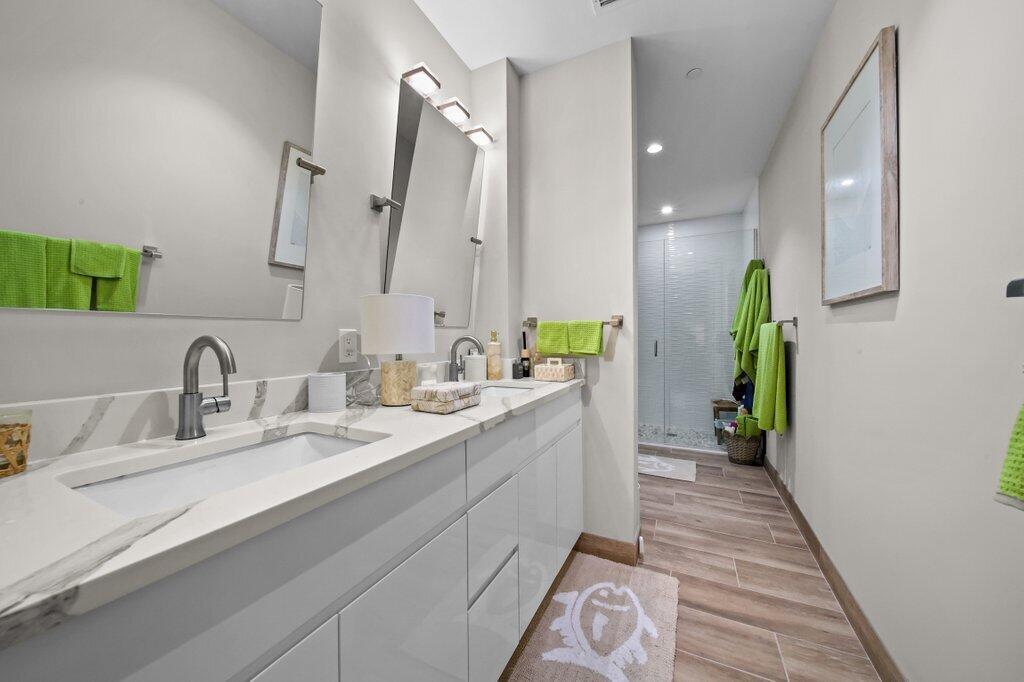 SAILFISH COVE CONDOMINIUM - Residential