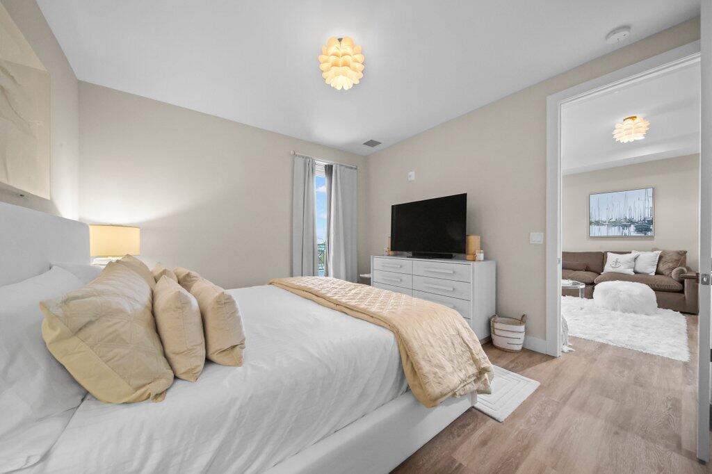 SAILFISH COVE CONDOMINIUM - Residential