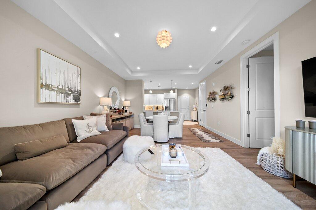 SAILFISH COVE CONDOMINIUM - Residential