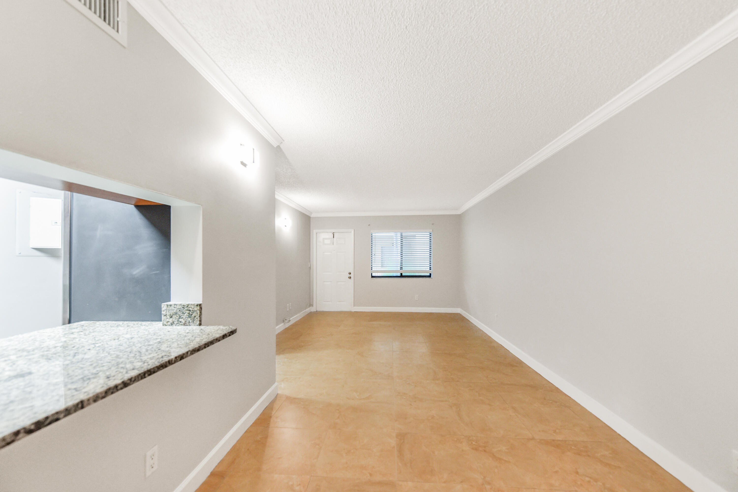 6053 10th 140 Avenue N 140