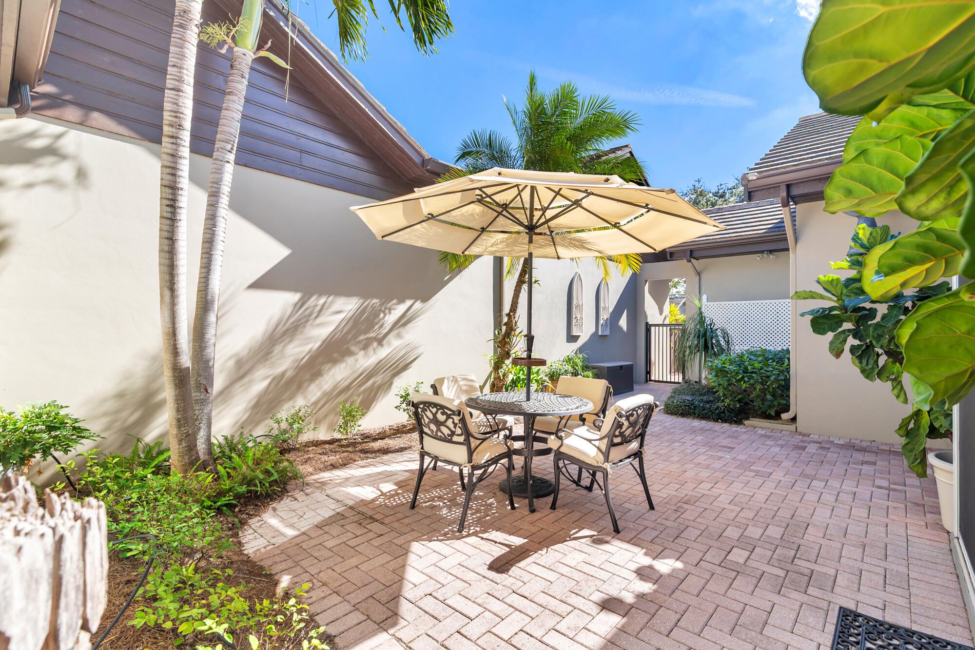 Jupiter, Florida, 33469, United States, 2 Bedrooms Bedrooms, ,3 BathroomsBathrooms,Residential,Active,2010211