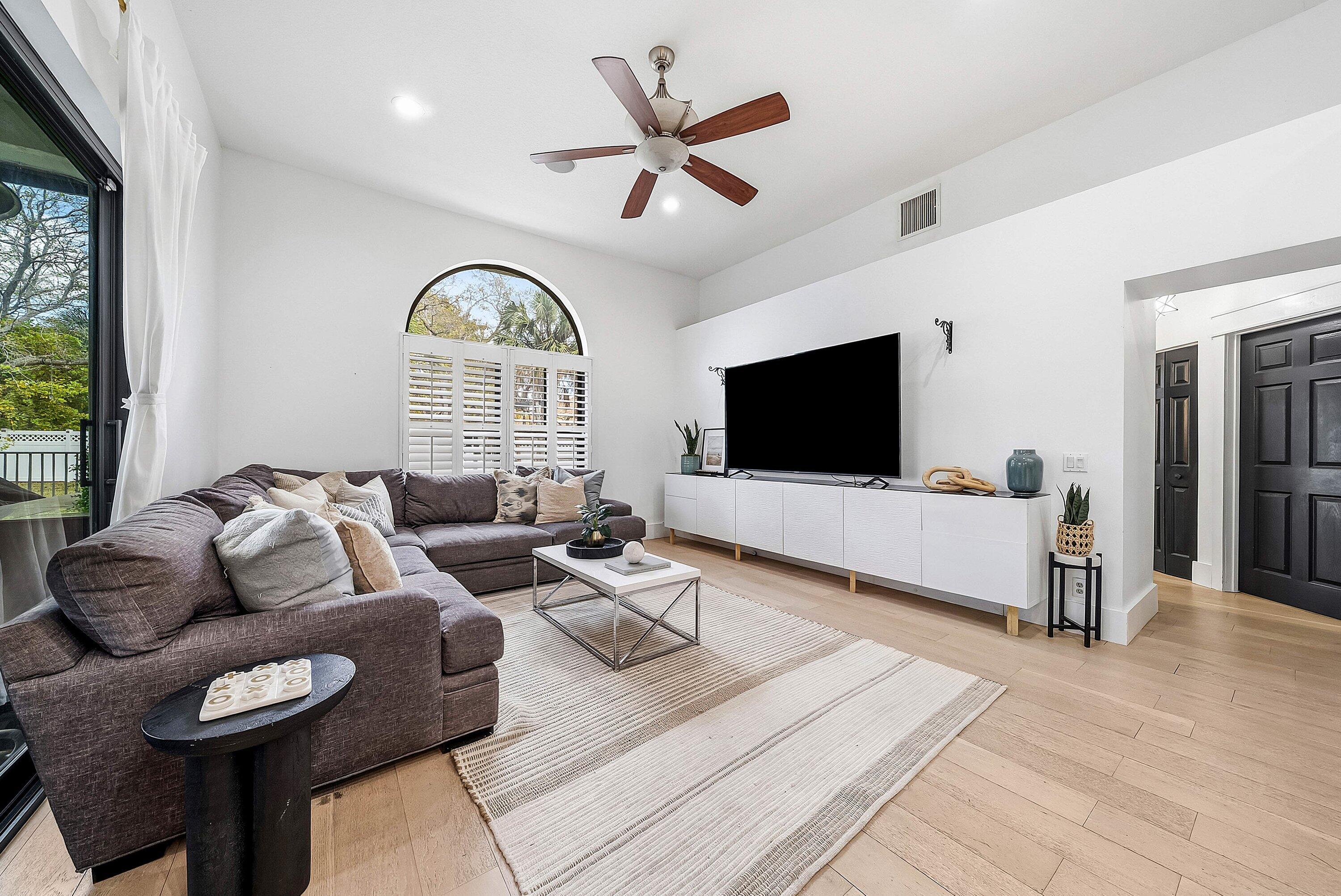 Carriage Pointe Estates - Residential