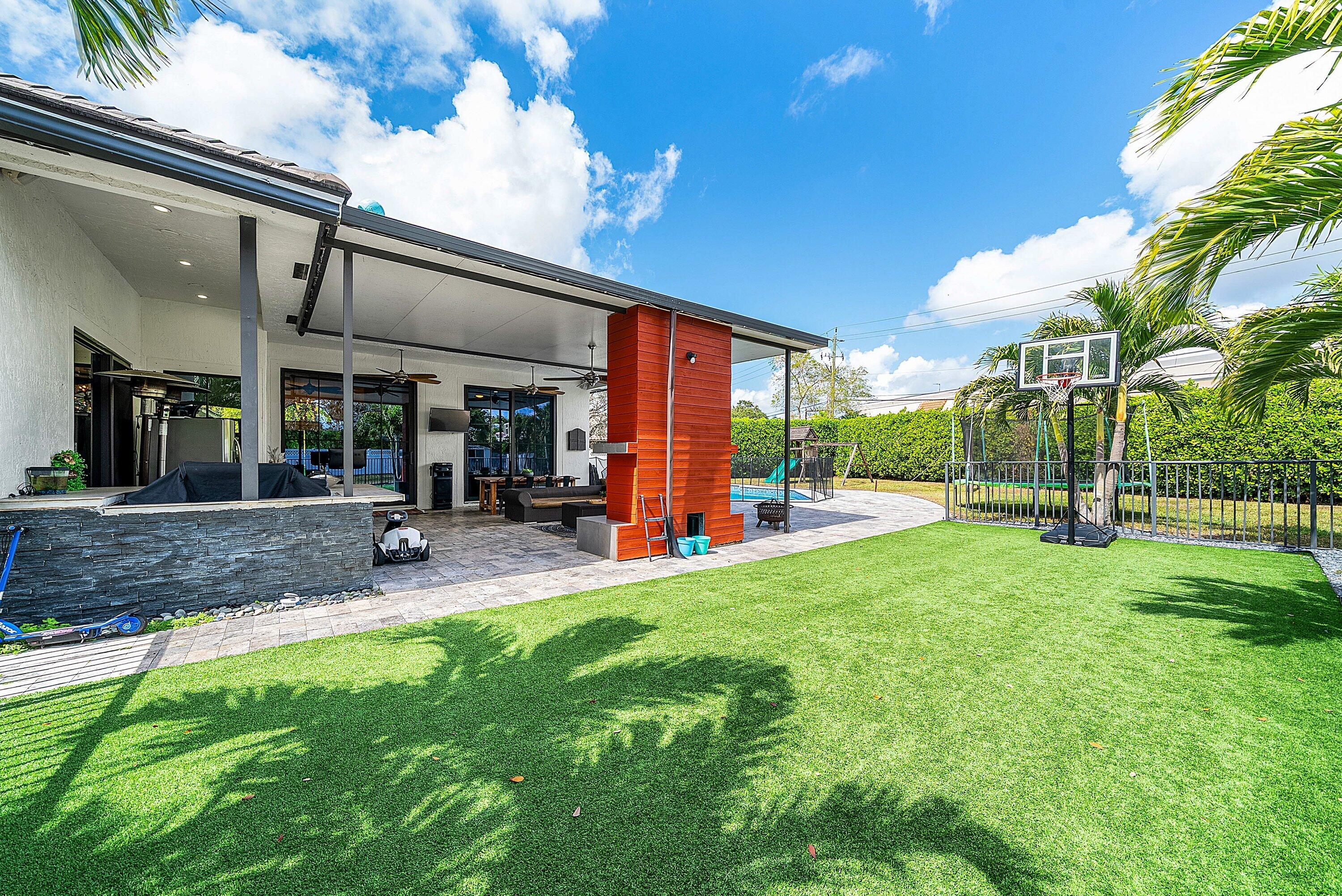 Carriage Pointe Estates - Residential