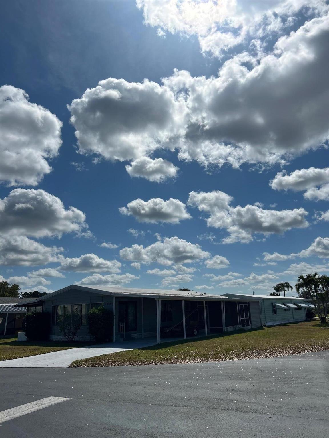 Pinelake Gardens and Esta - Residential
