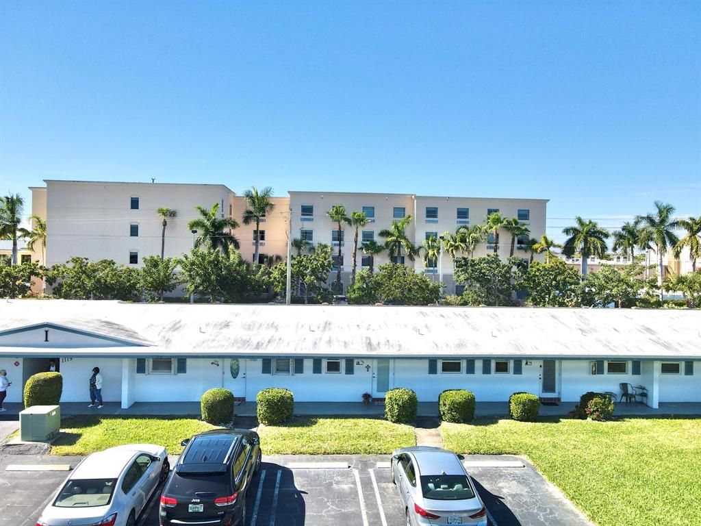 Photo of 1119 Lake Terrace #110, Boynton Beach, FL 33426 (MLS # R10772121)