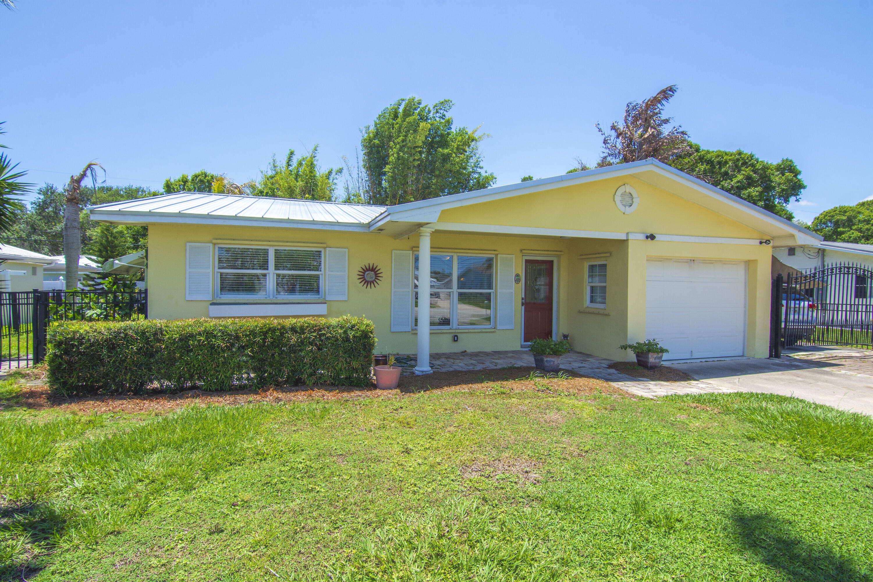 475 19th Place, Vero Beach, FL, 32960/$359,000 1 475 19th Place