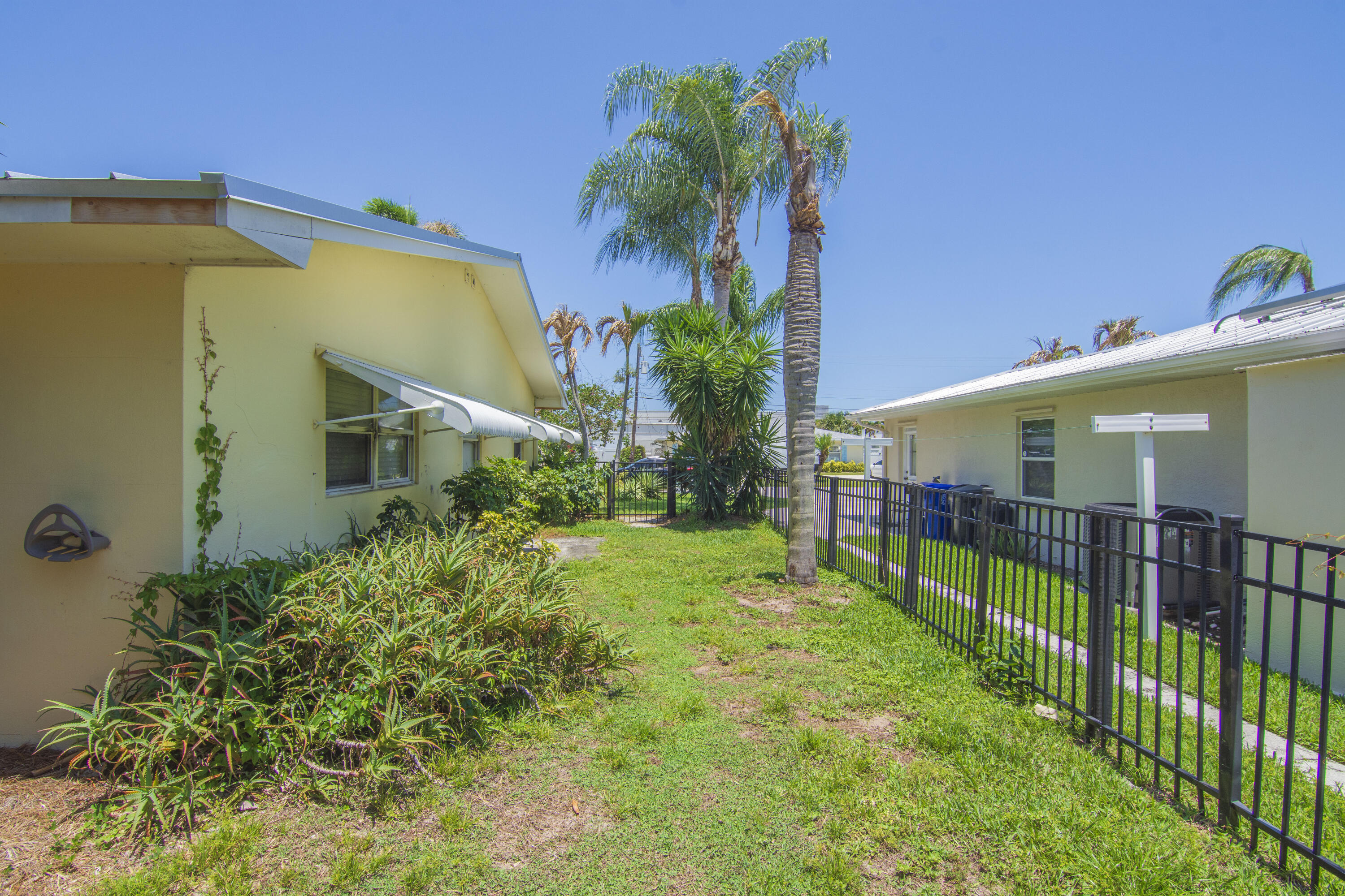 475 19th Place, Vero Beach, FL, 32960/$359,000 3 475 19th Place