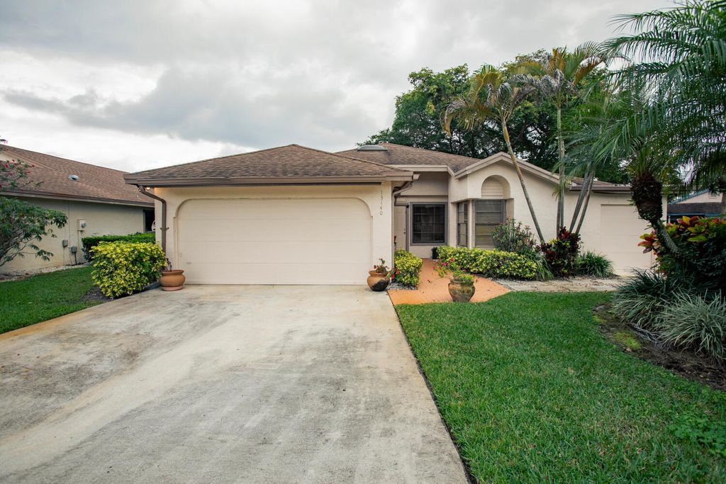 Photo of 13140 Bonnette Drive, Palm Beach Gardens, FL 33418 (MLS # R10768435)