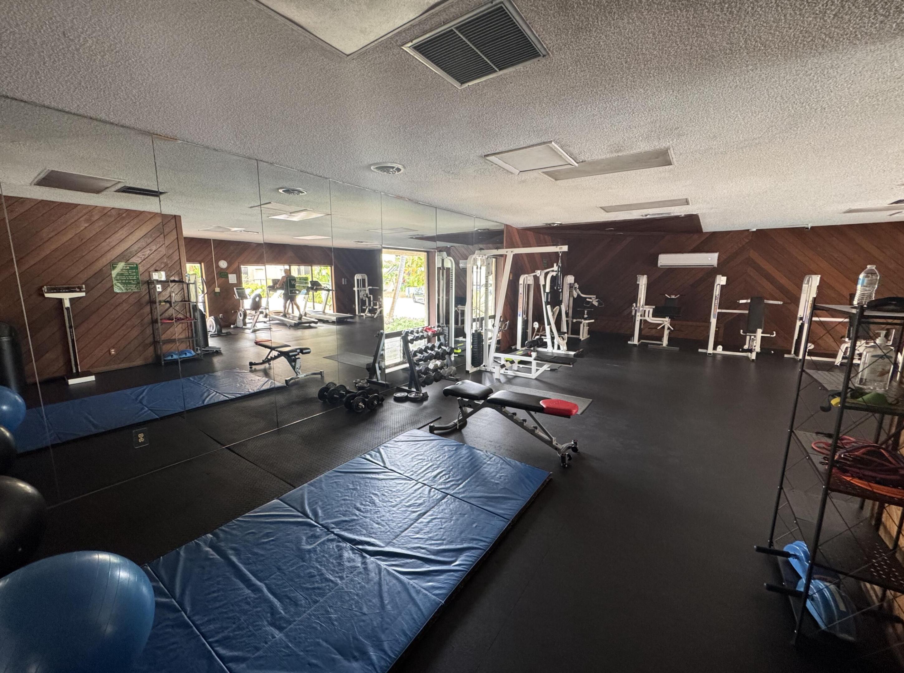 EMBARCADERO CONDO - Residential Lease