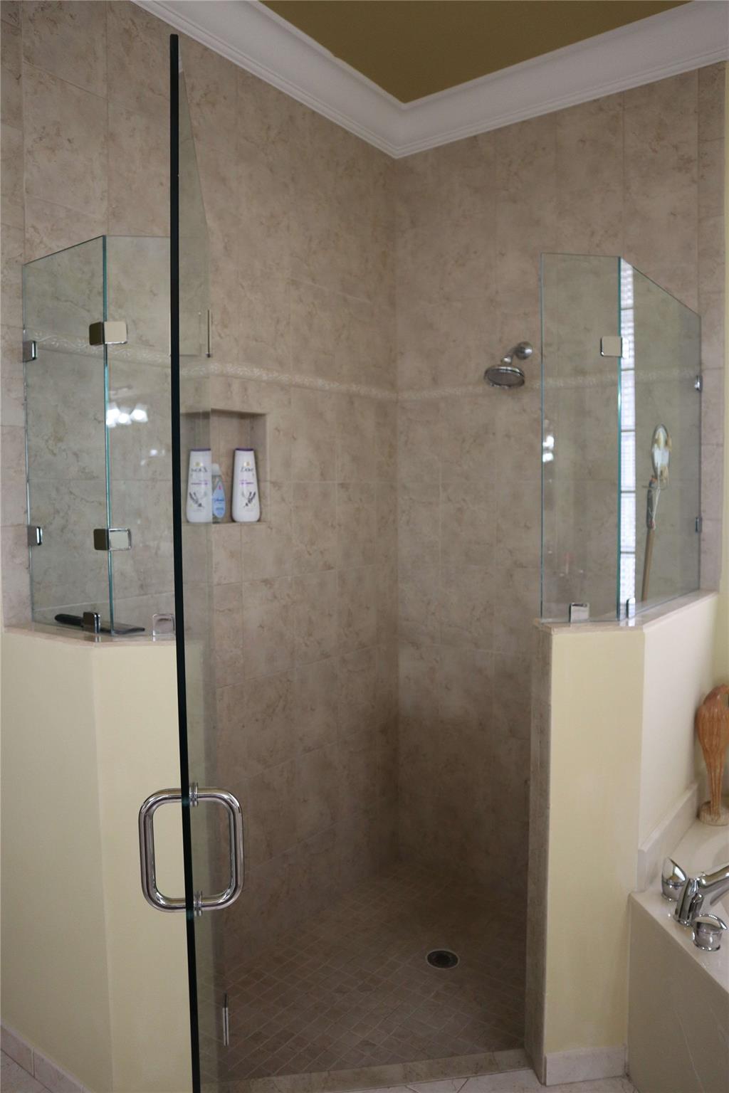 Tivoli Lakes - Residential Lease