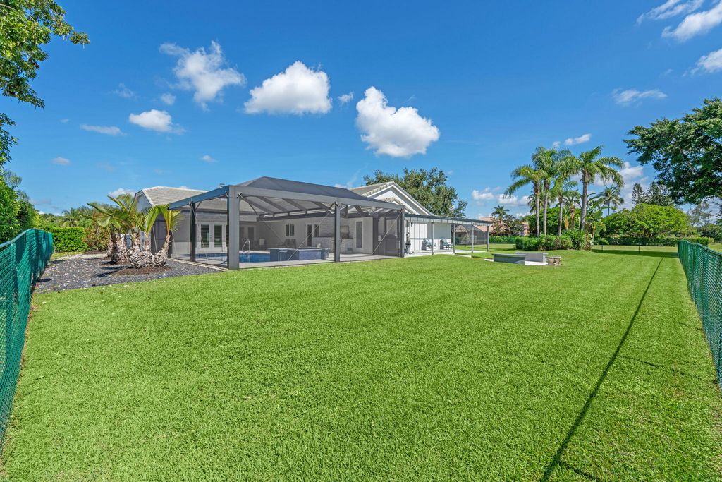 Photo of 21059 Sweetwater Lane N, Boca Raton, FL 33428 (MLS # R11116689)