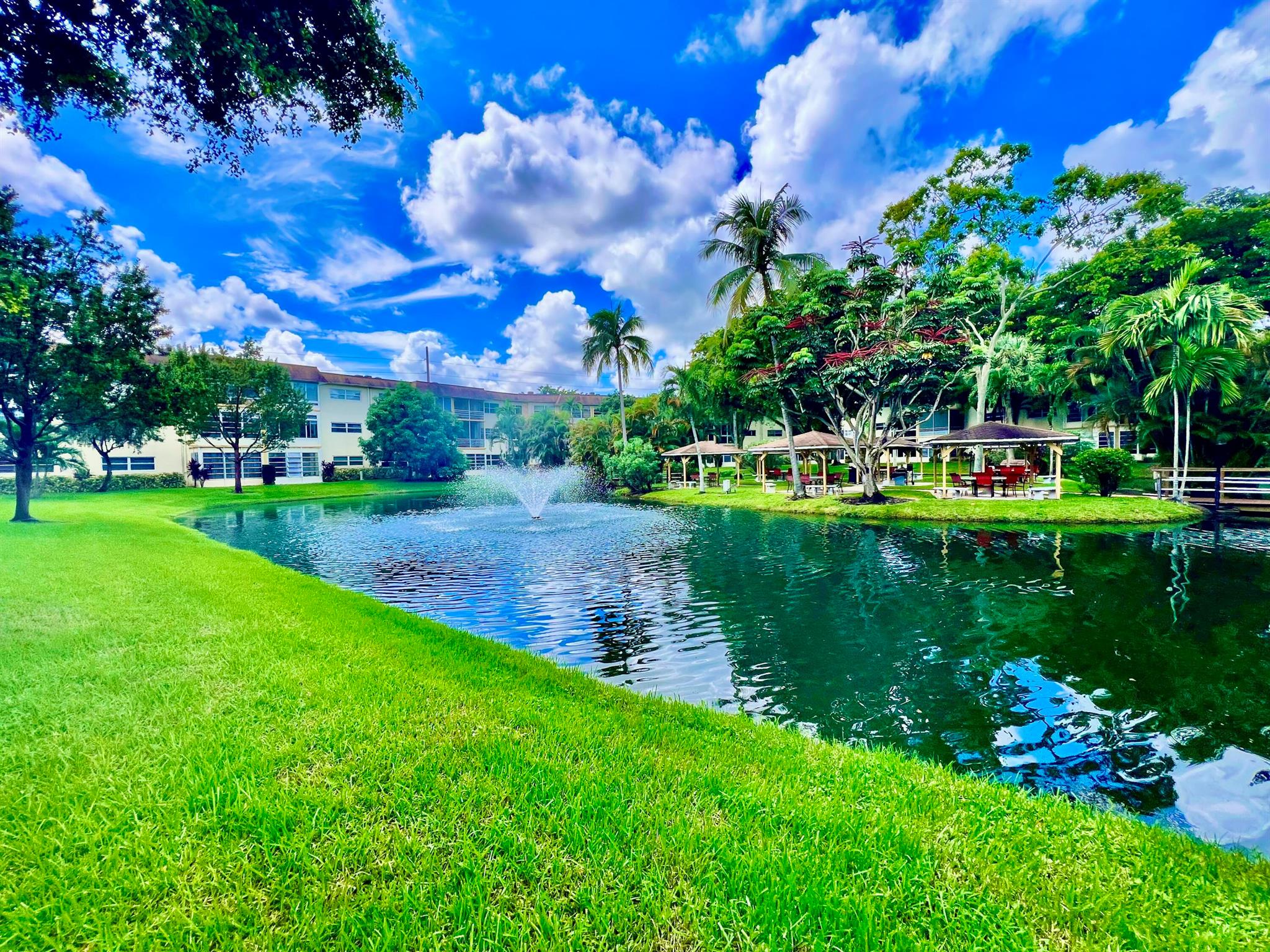 MELALEUCA GARDENS CONDO - Residential