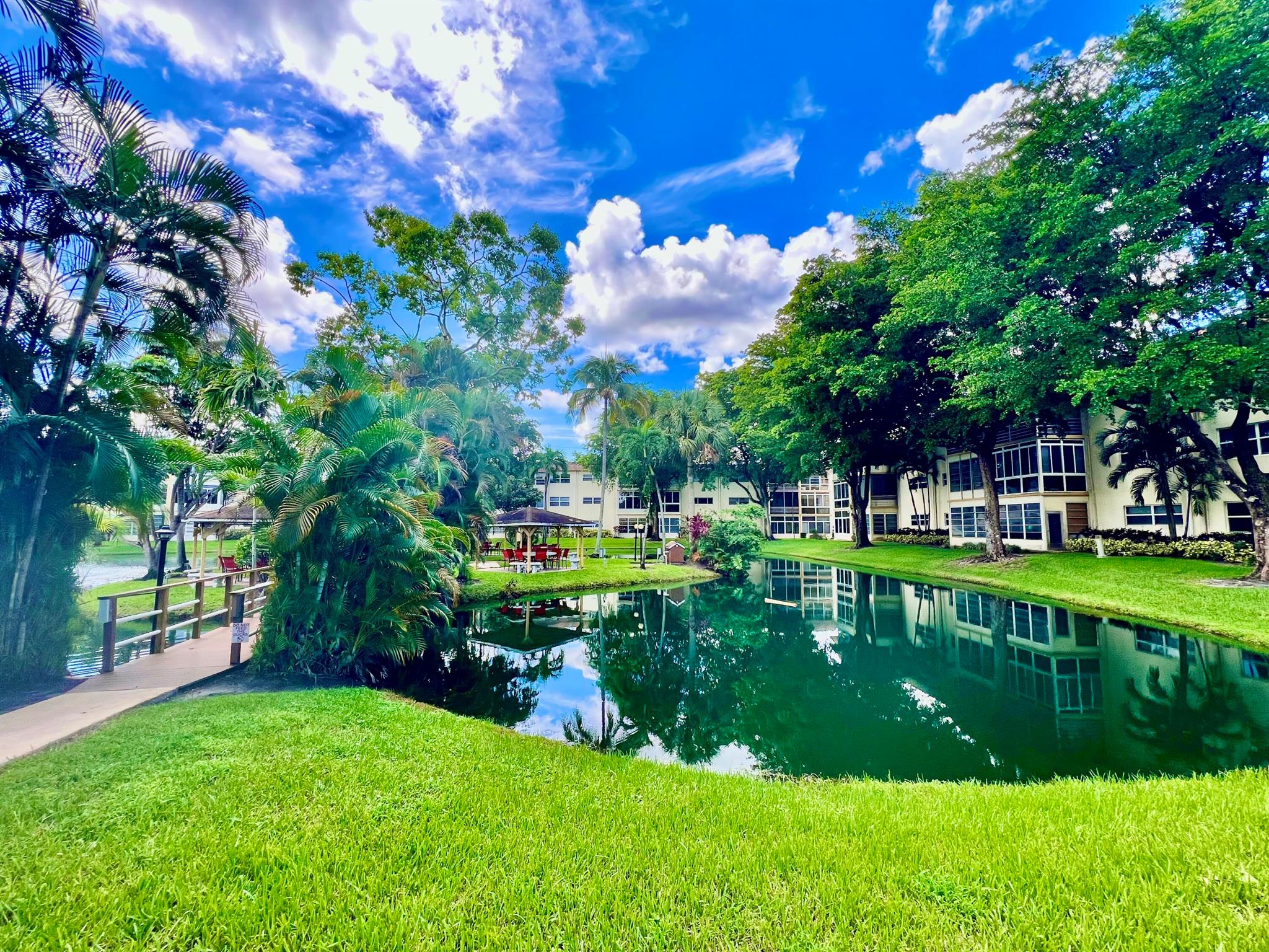 MELALEUCA GARDENS CONDO - Residential