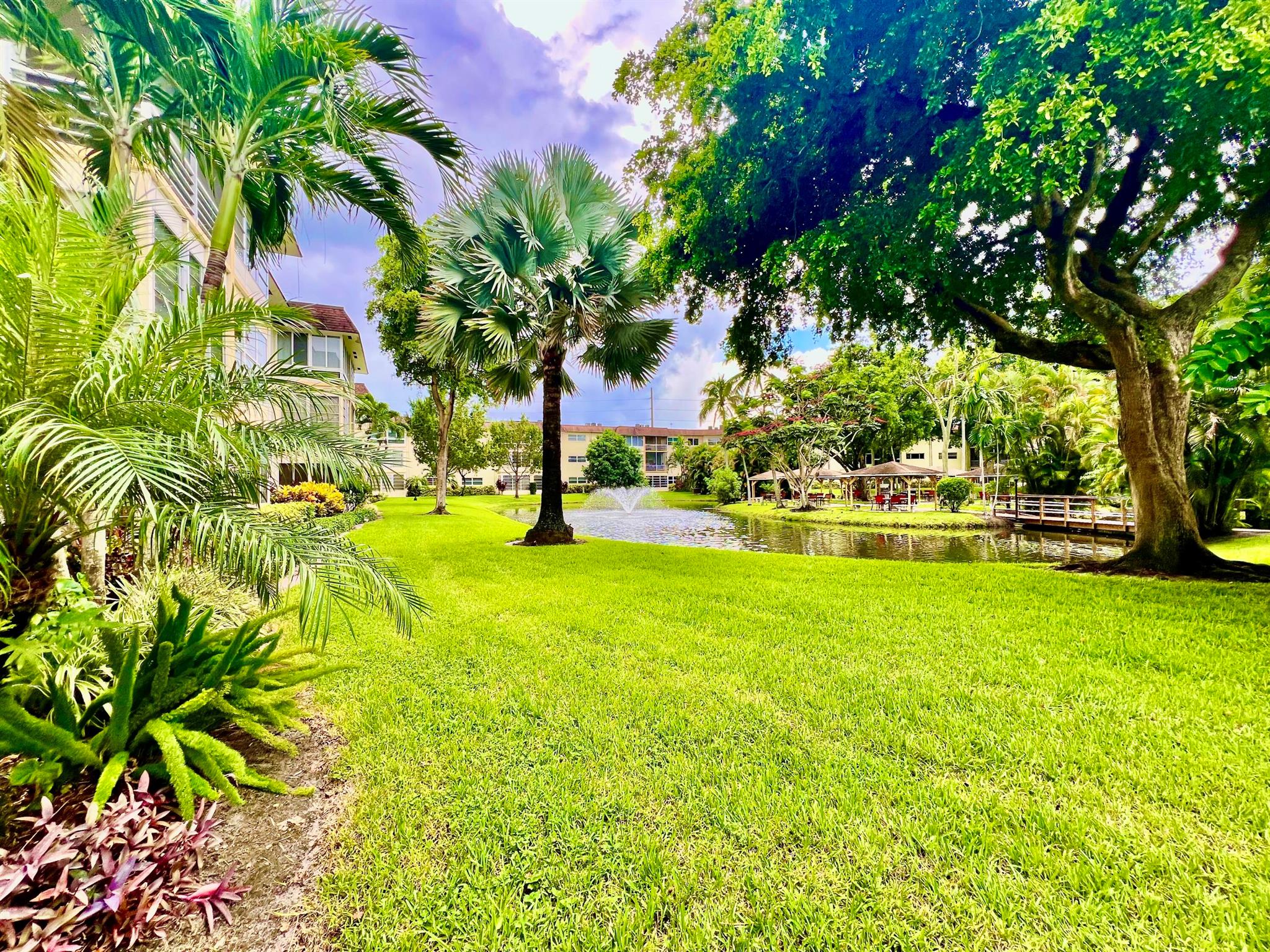 MELALEUCA GARDENS CONDO - Residential