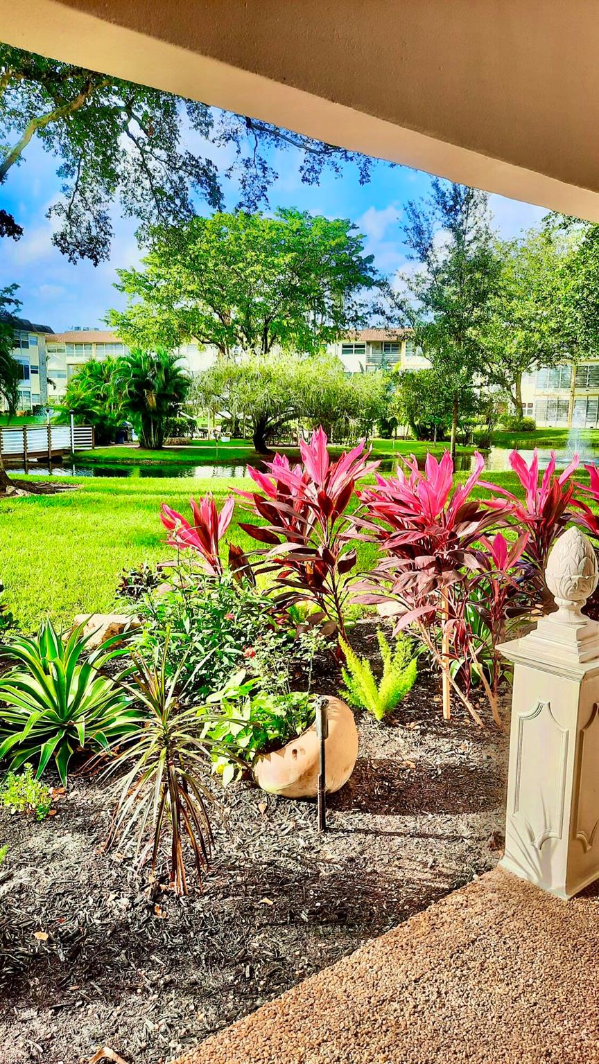 MELALEUCA GARDENS CONDO - Residential