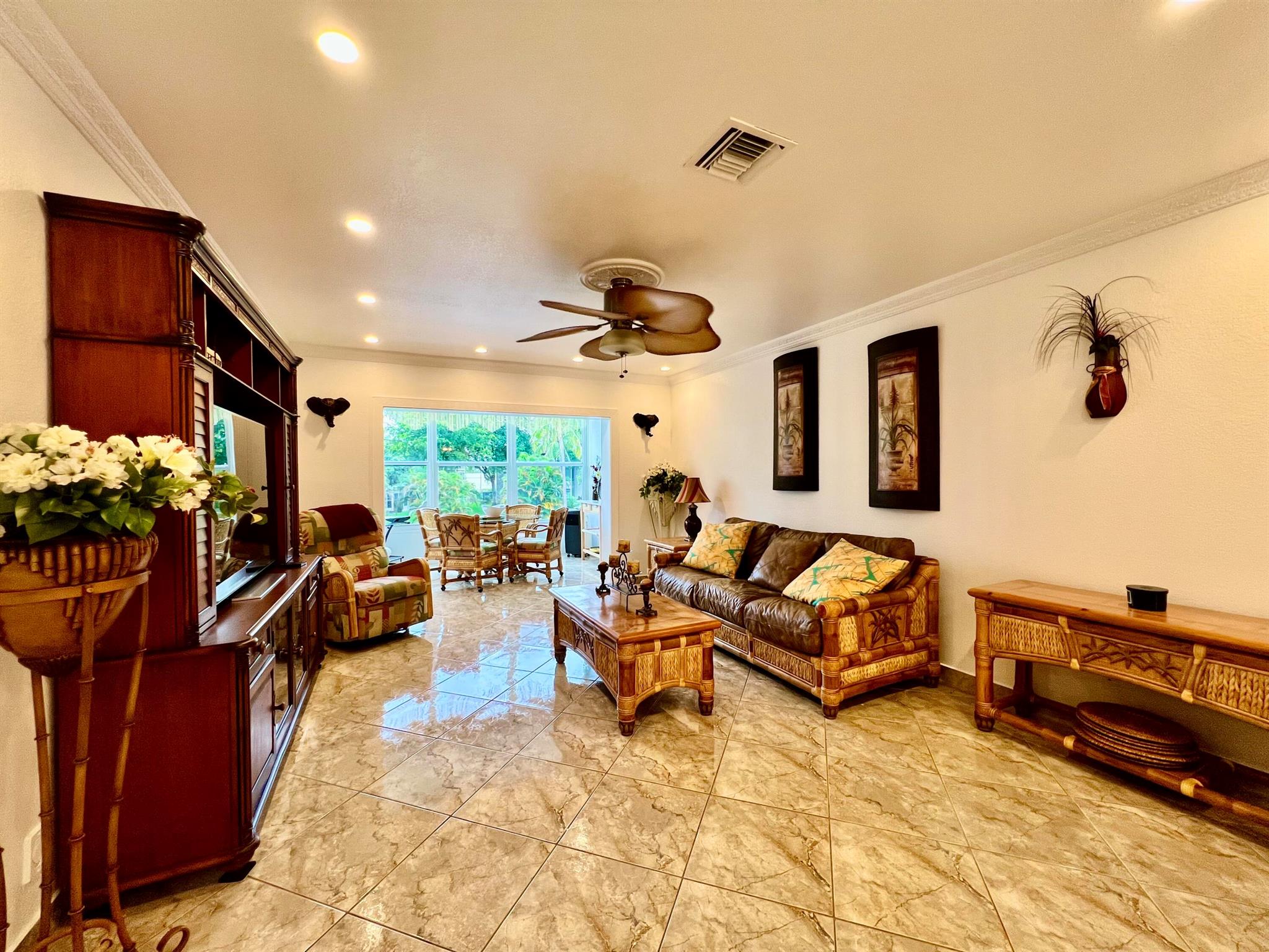 MELALEUCA GARDENS CONDO - Residential