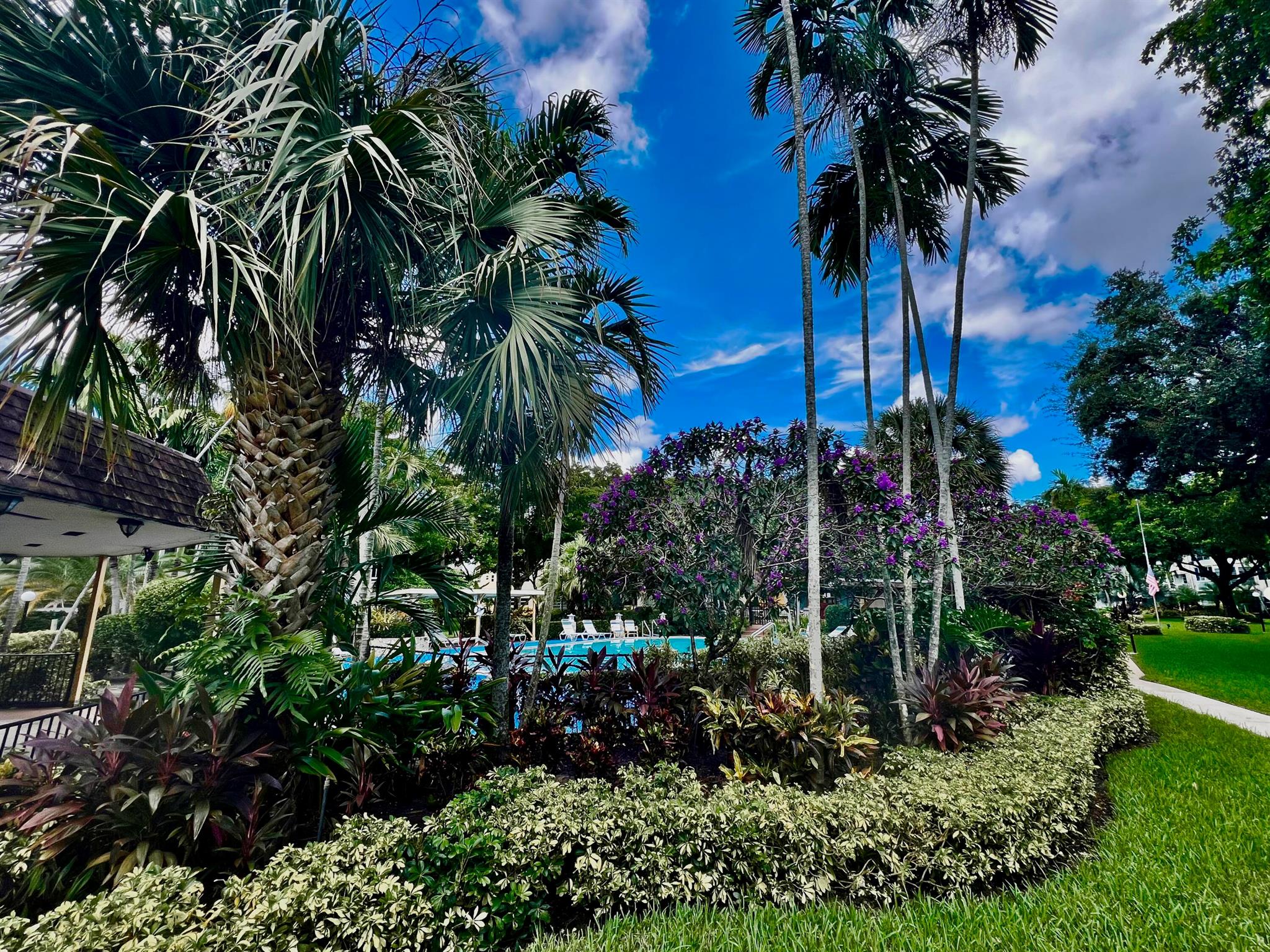 MELALEUCA GARDENS CONDO - Residential