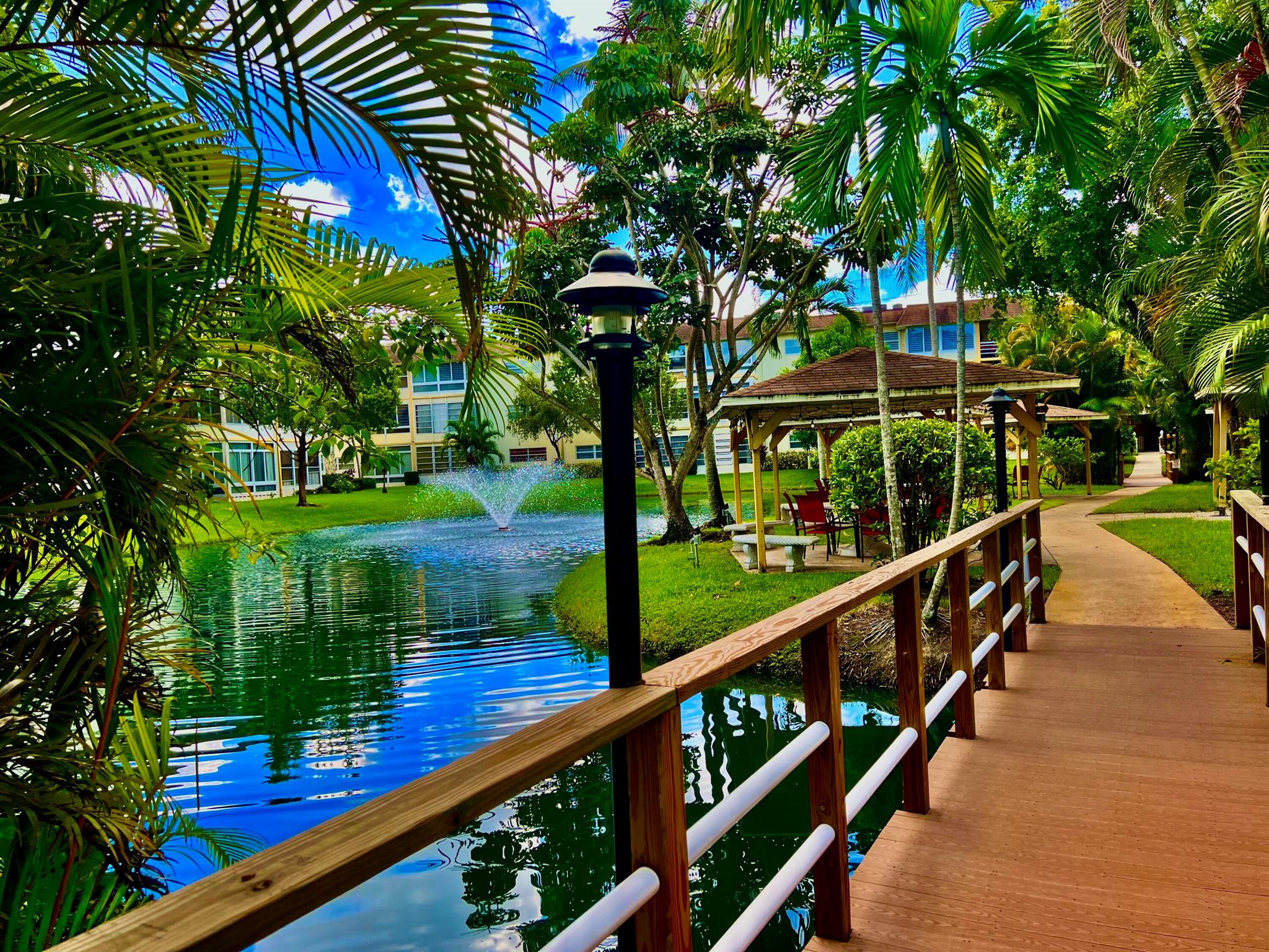 MELALEUCA GARDENS CONDO - Residential