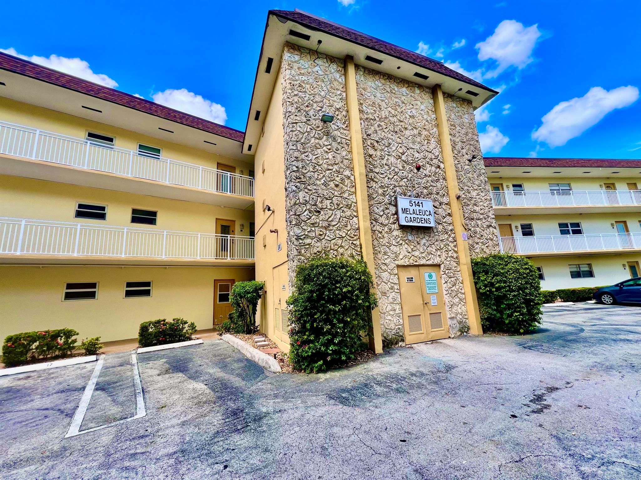 MELALEUCA GARDENS CONDO - Residential