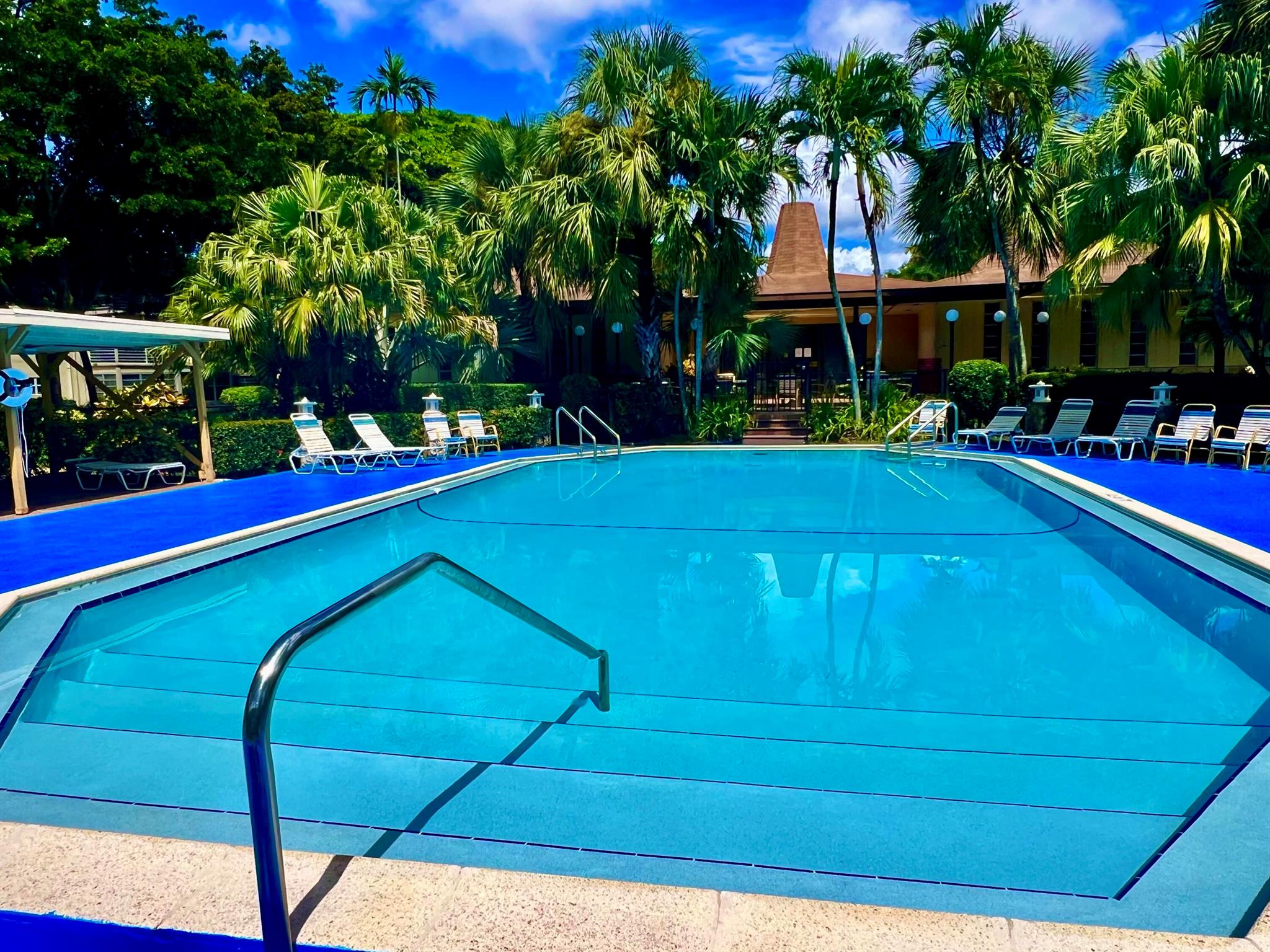 MELALEUCA GARDENS CONDO - Residential