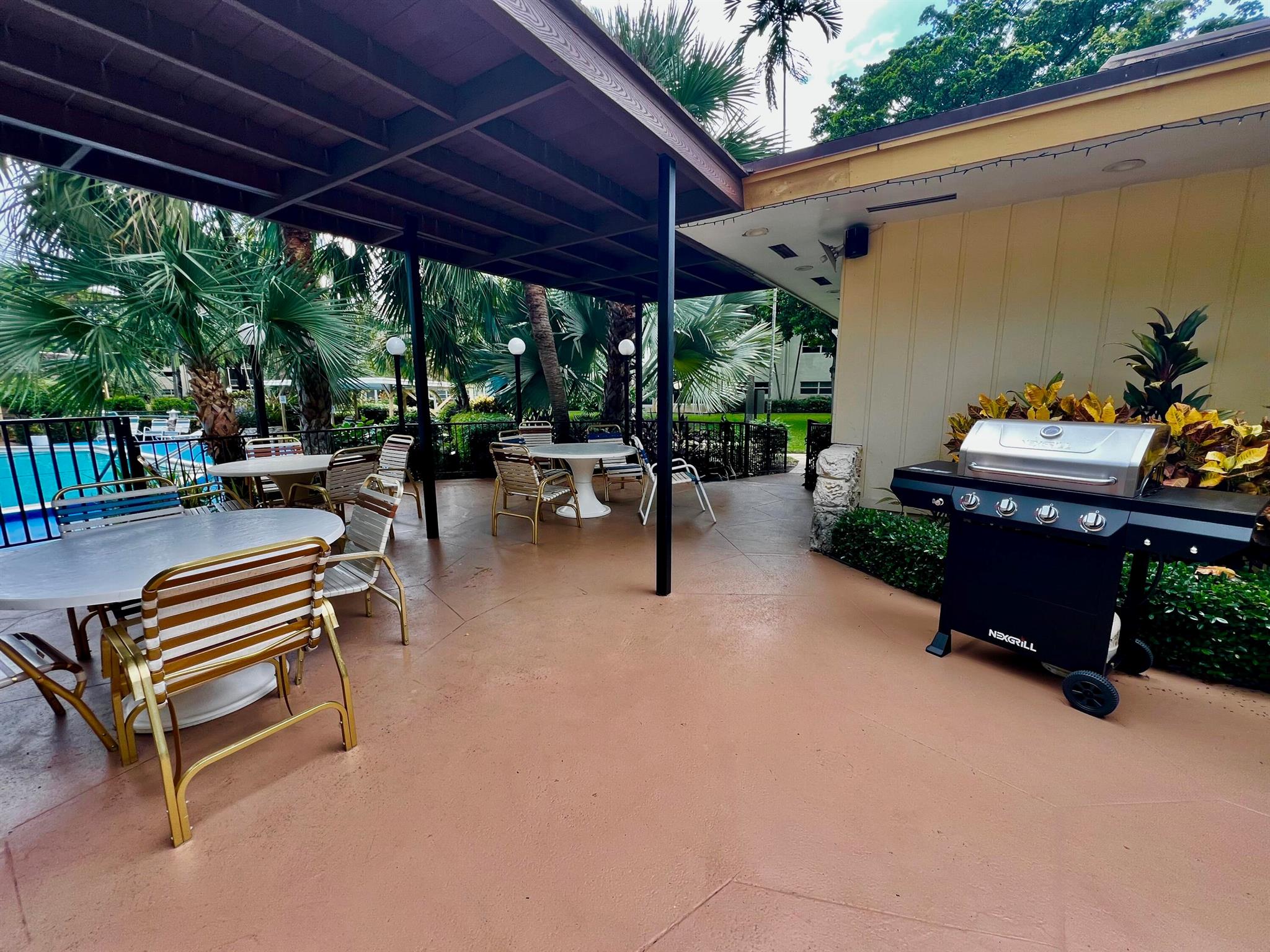 MELALEUCA GARDENS CONDO - Residential