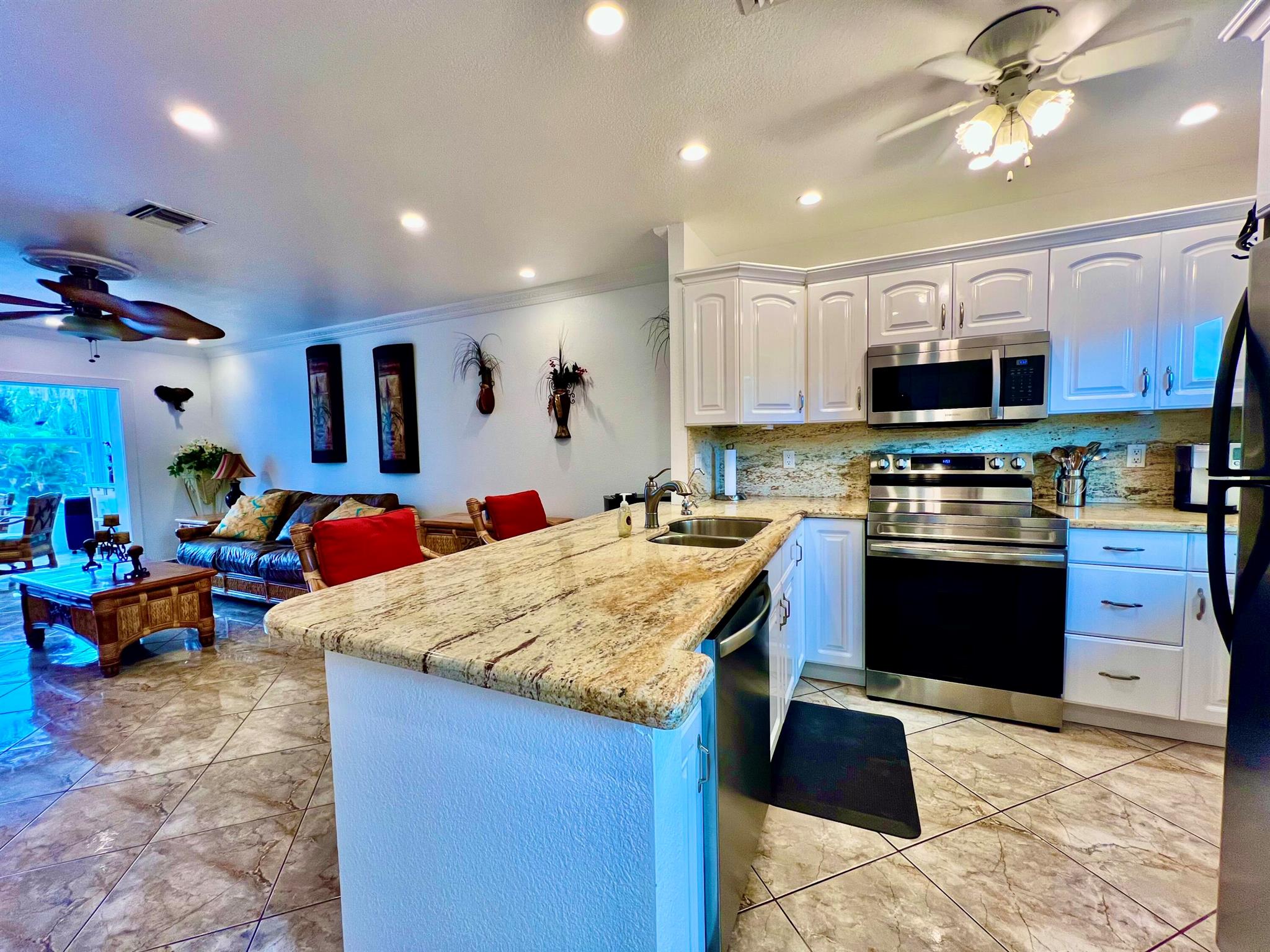 MELALEUCA GARDENS CONDO - Residential