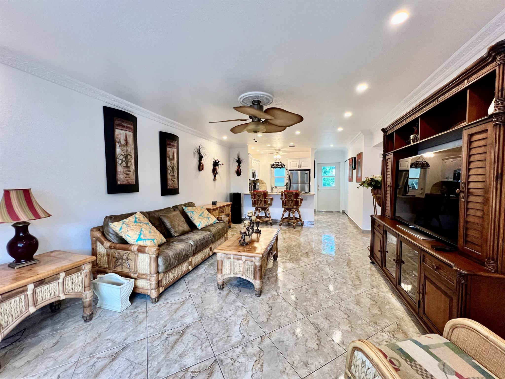 MELALEUCA GARDENS CONDO - Residential