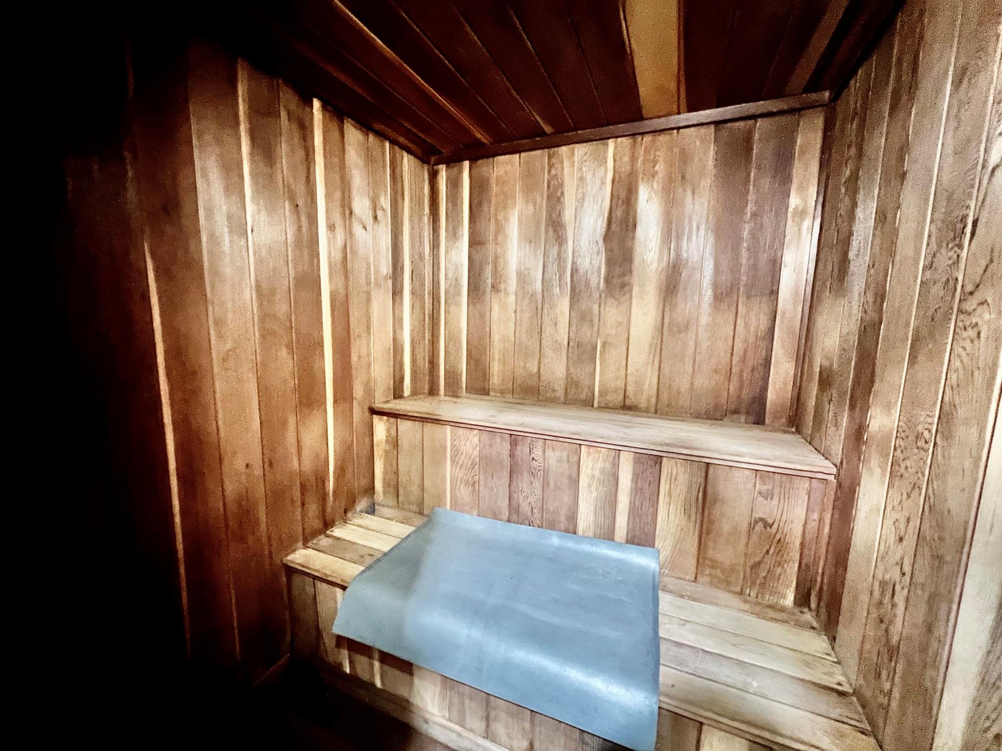 MELALEUCA GARDENS CONDO - Residential