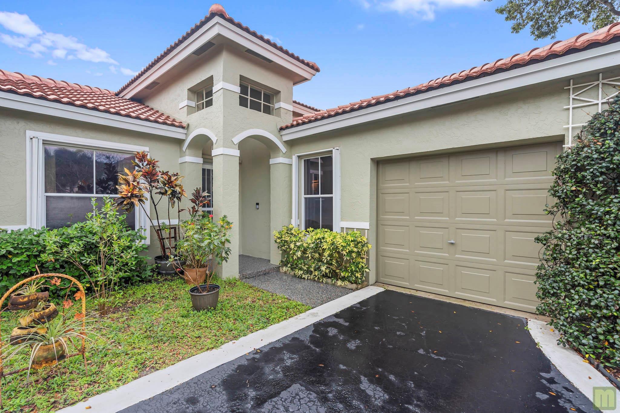 La Margarita 147-48 B - Residential