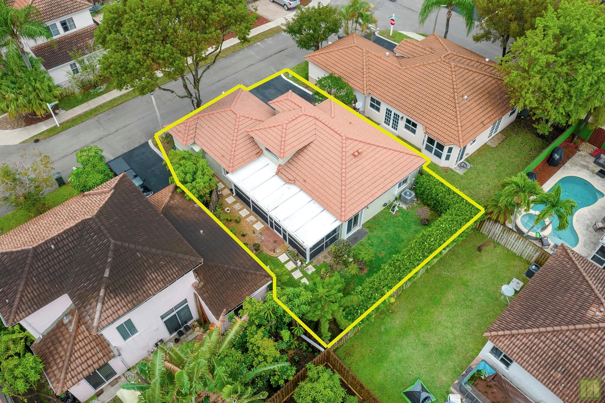 La Margarita 147-48 B - Residential