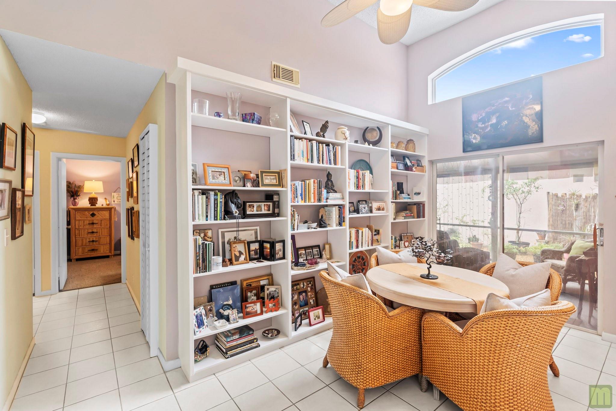 La Margarita 147-48 B - Residential