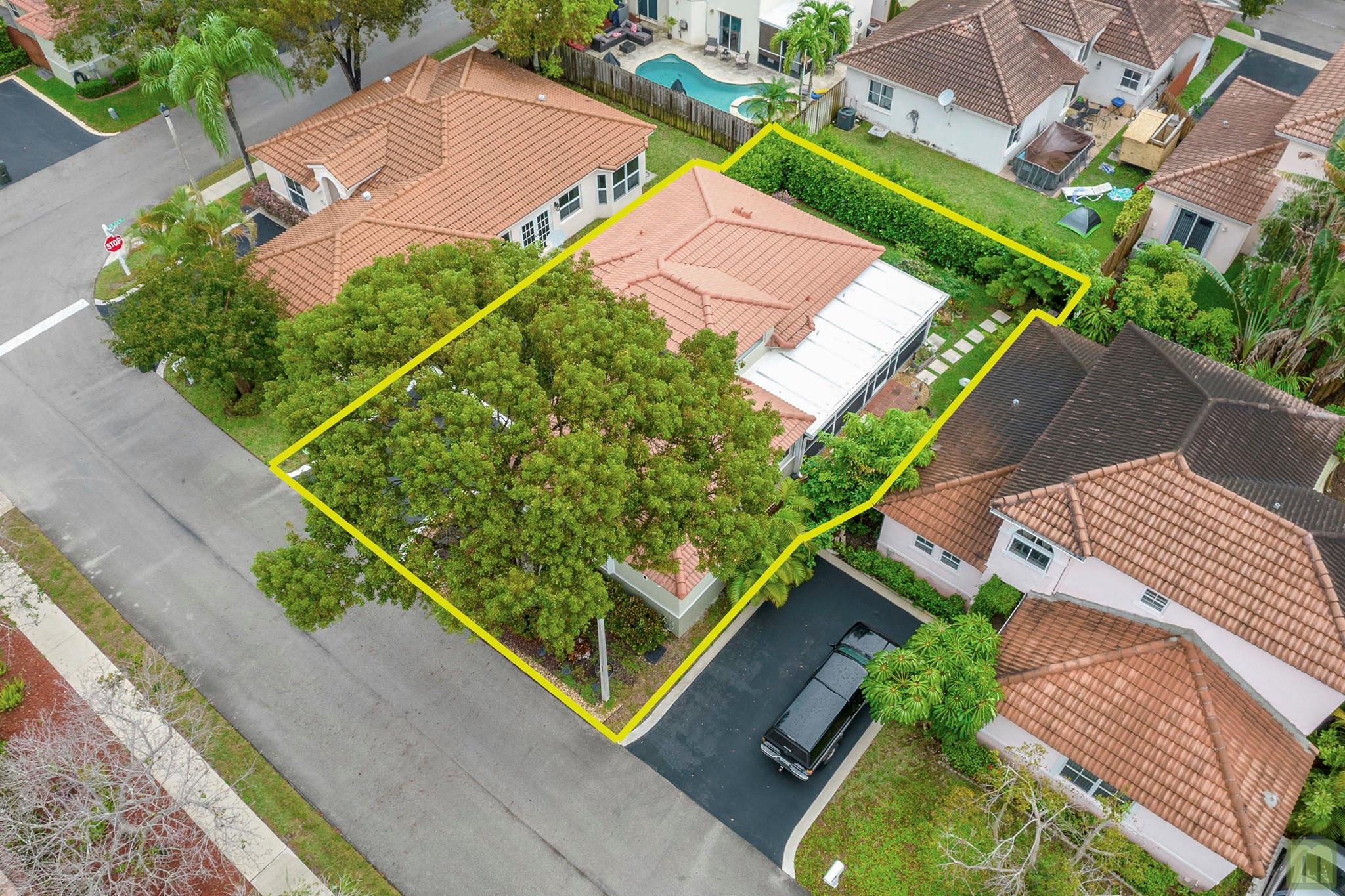 La Margarita 147-48 B - Residential