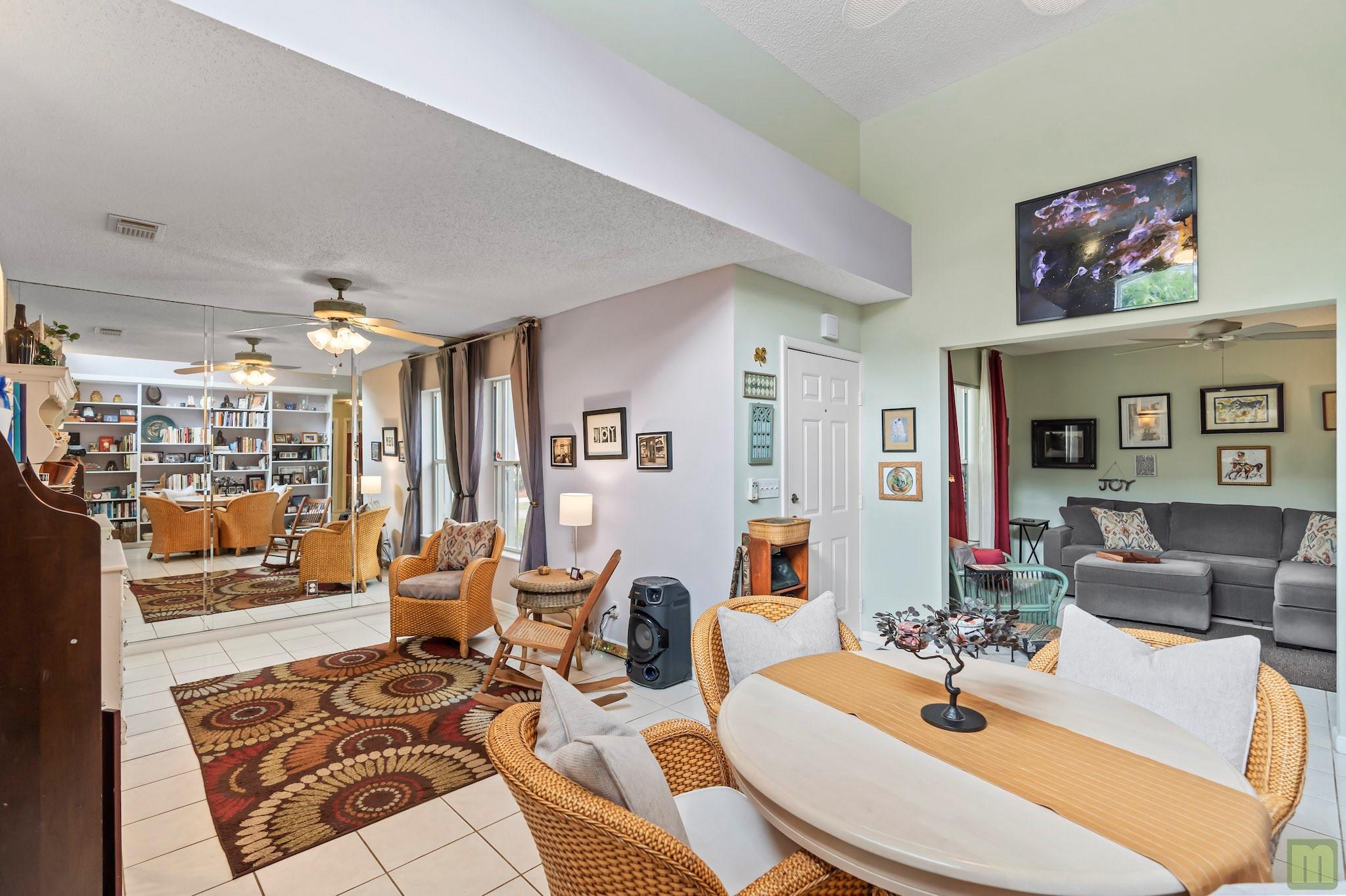 La Margarita 147-48 B - Residential