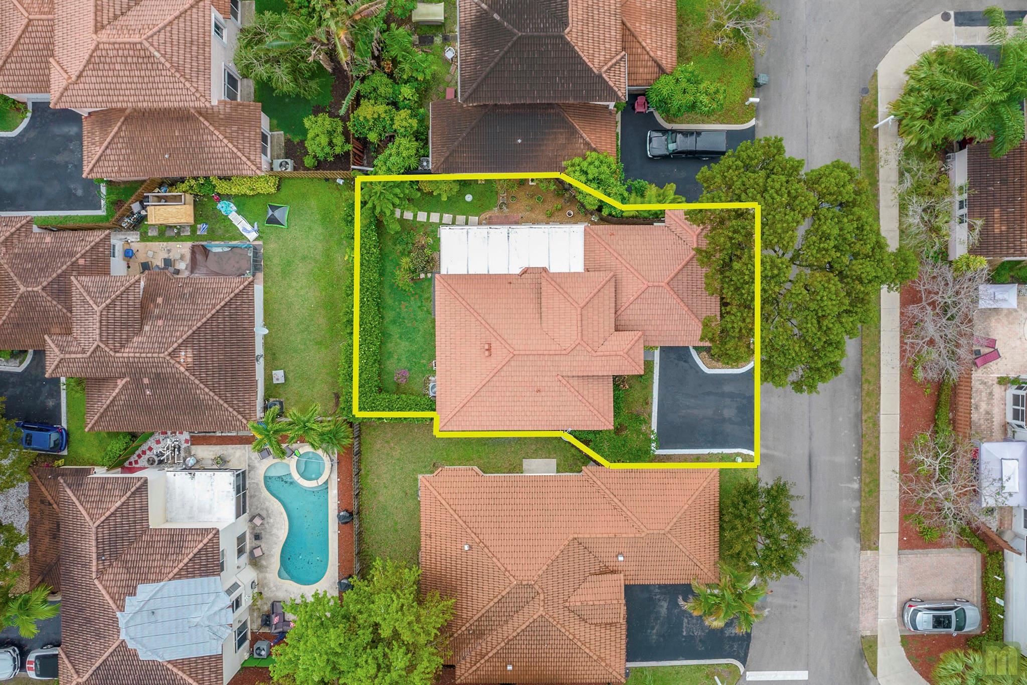 La Margarita 147-48 B - Residential