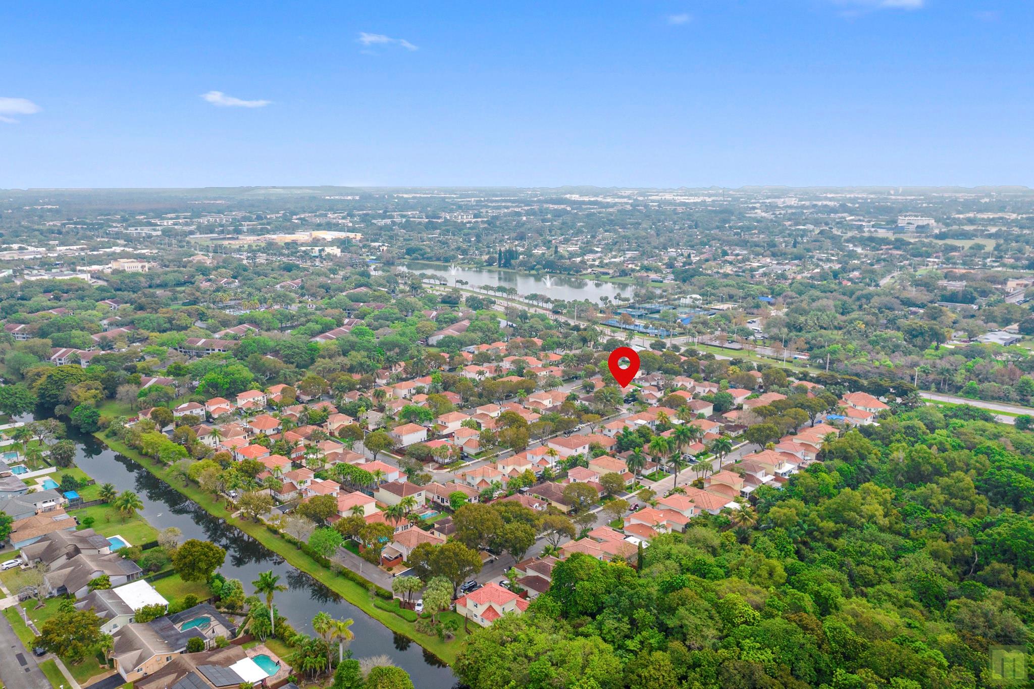 La Margarita 147-48 B - Residential