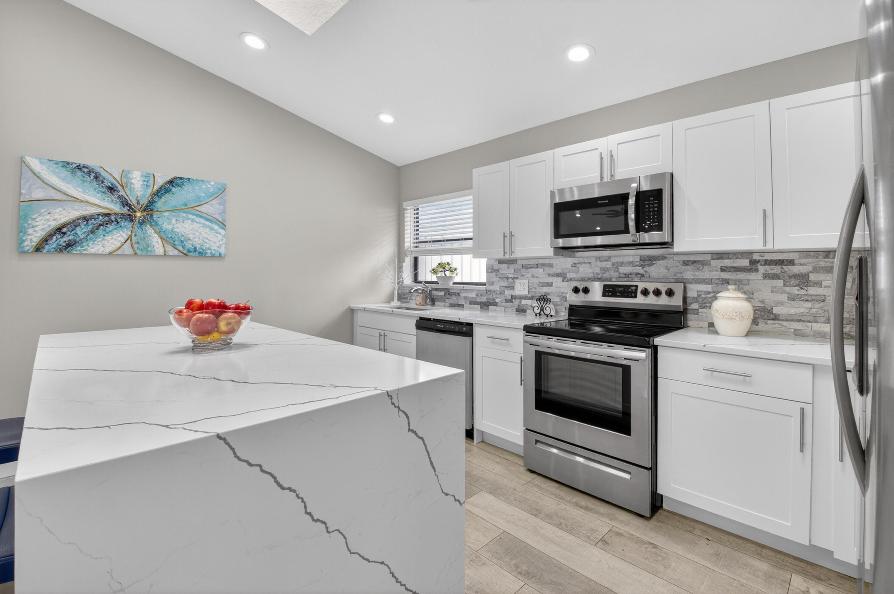 1315 NW 25th Lane