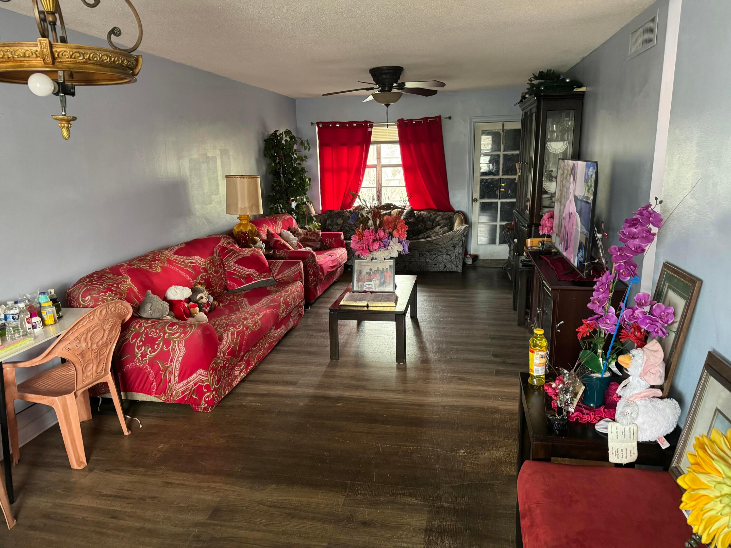 PARK SOUTH SEVEN INC CONDO - Residential