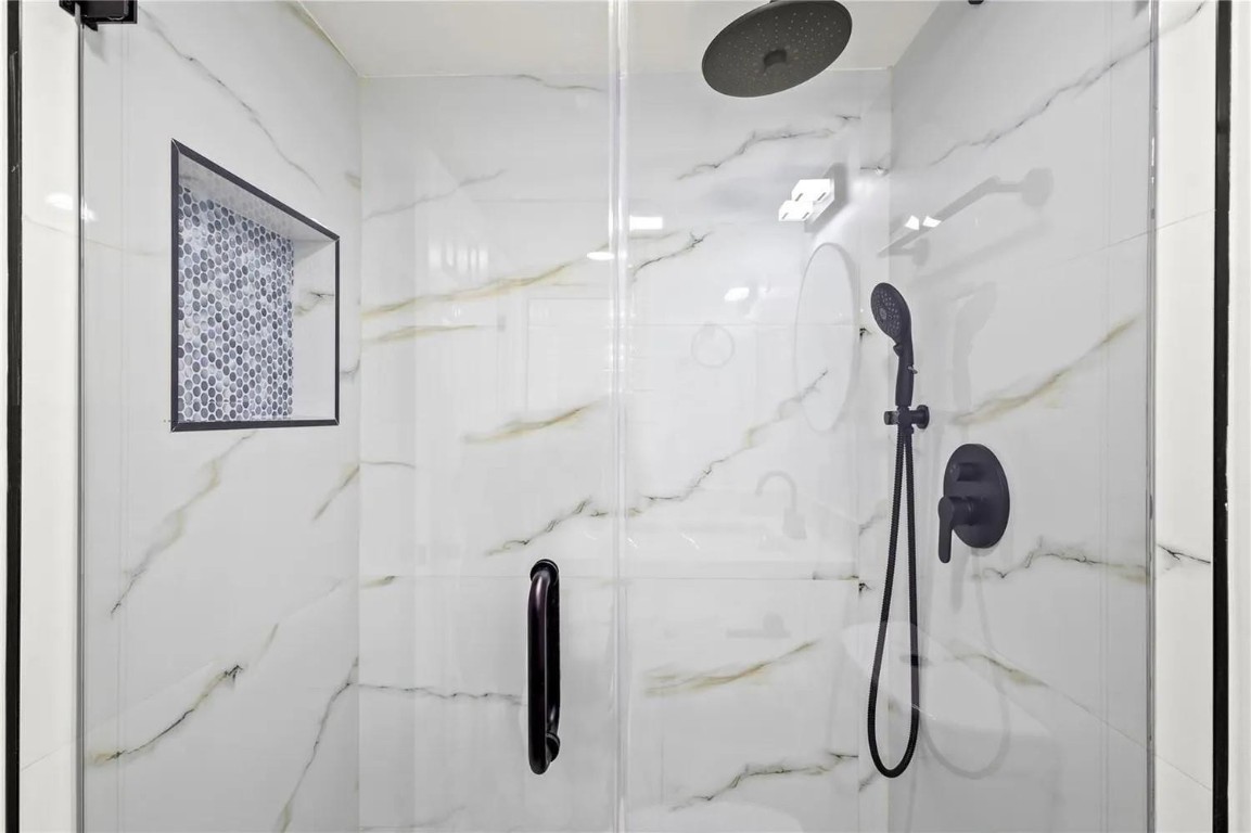 Island Club - Residential