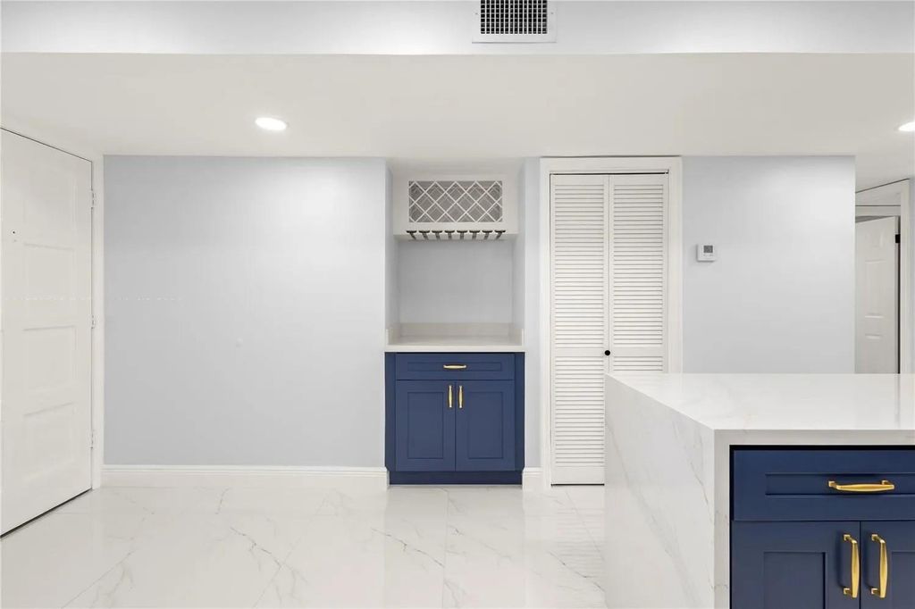 Photo of 777 S Federal Highway #E303, Pompano Beach, FL 33062 (MLS # F10548006)