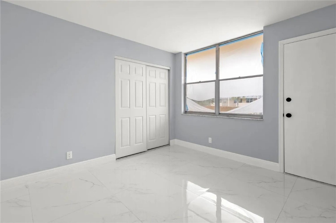 Island Club - Residential