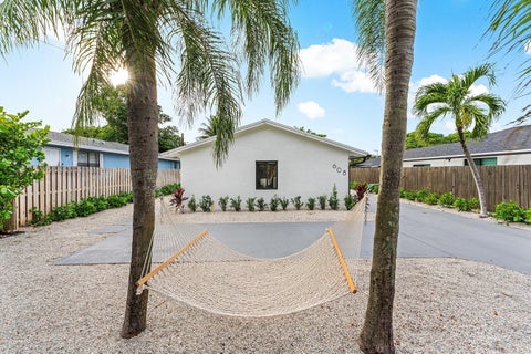 Tiny photo for 608 SE 2nd Avenue, Delray Beach, FL 33483 (MLS # B26034455)