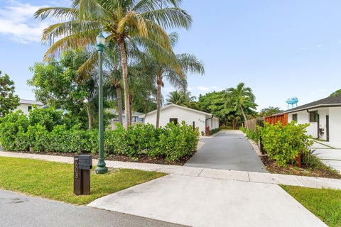 Tiny photo for 608 SE 2nd Avenue, Delray Beach, FL 33483 (MLS # B26034455)
