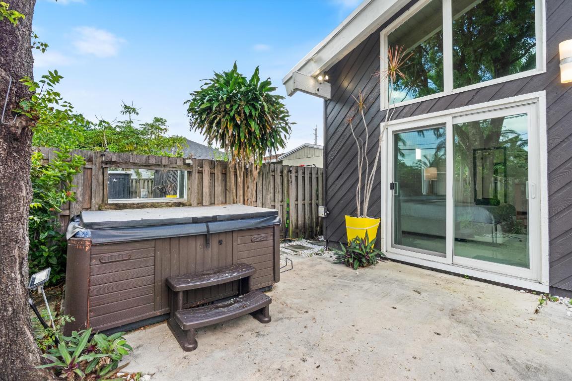 NORTH ANDREWS GARDENS - Residential