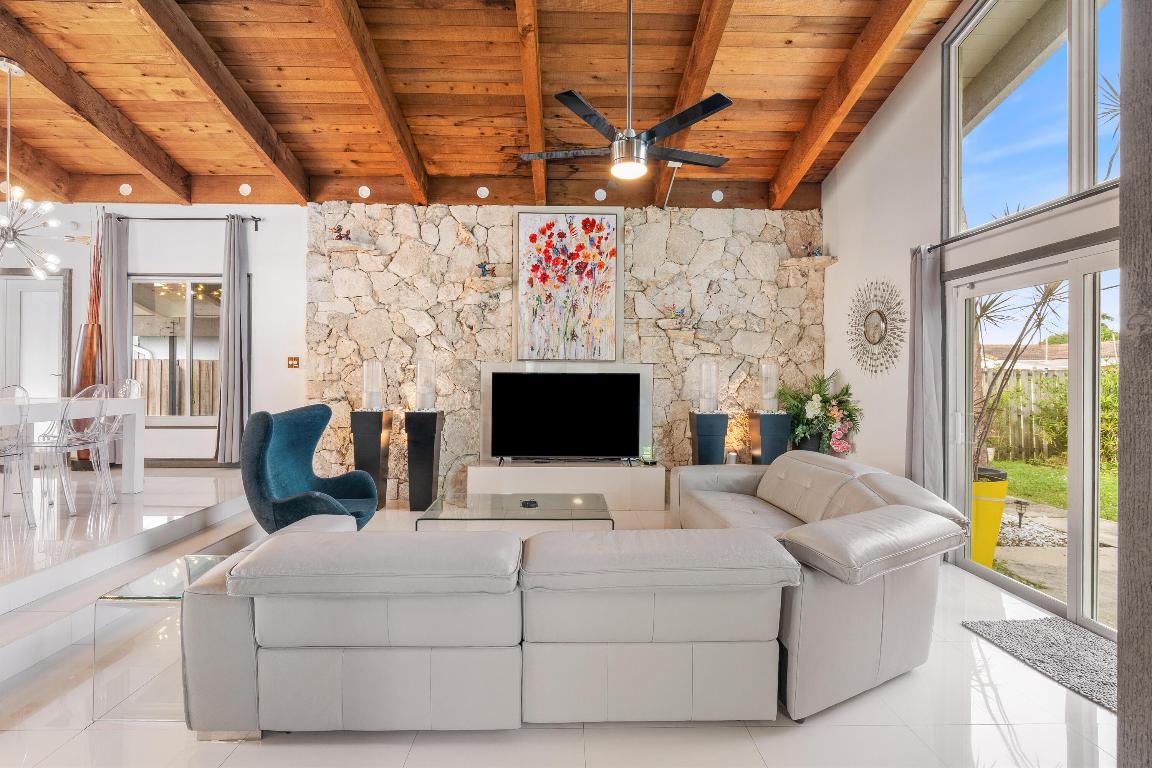 NORTH ANDREWS GARDENS - Residential